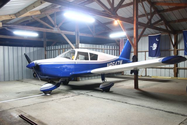 Piper Cherokee (N9647W)