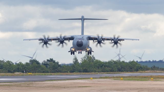 AIRBUS A-400M Atlas (CYL01)