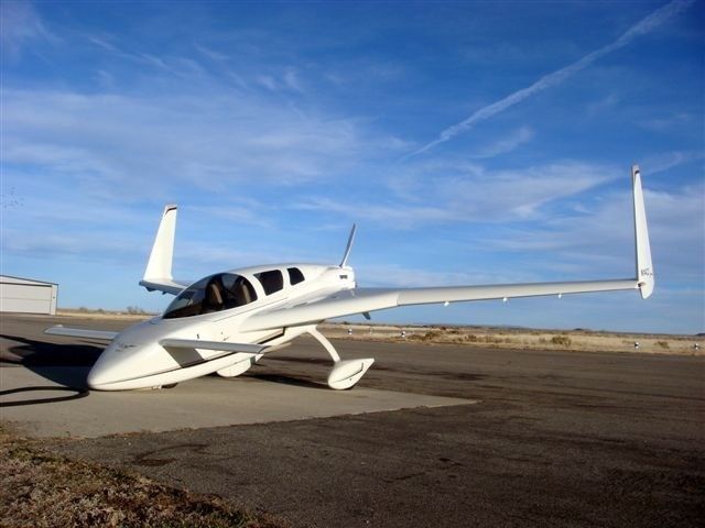 RUTAN Cozy (N14CZ) - December 2009, Cozy MKIV N14CZ on the ramp at KTAD.