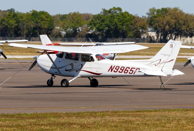 Cessna Skyhawk (N9965P)