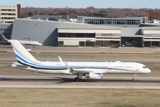 Boeing 757-200 (N801DM) - 26DEC23