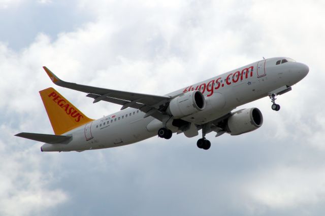 Airbus A320neo (TC-NCL) - Airborne off rwy 27L on 18-Aug-21 operating flight PGT1160 to LTFJ.