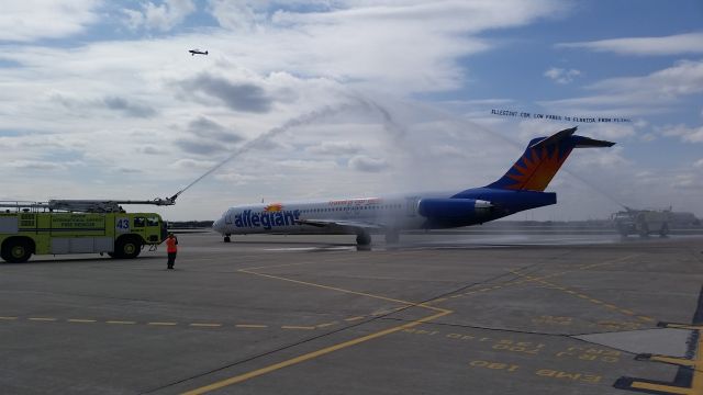 McDonnell Douglas MD-83 (N891GA)