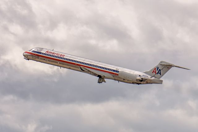 McDonnell Douglas MD-82 (N403A)