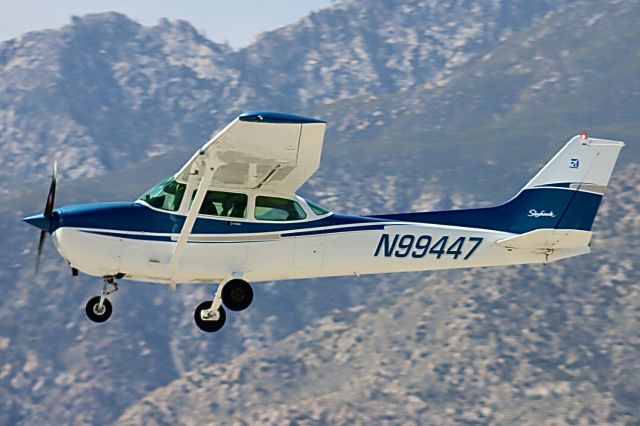 Cessna Skyhawk (N99447)