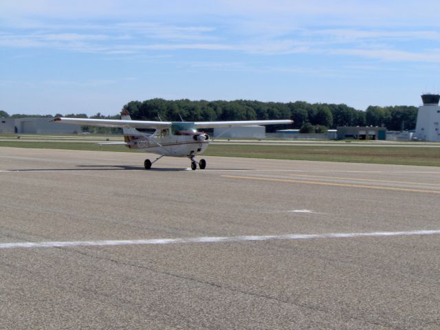 Cessna Skyhawk (N20421) - Oops too short    West Michigan Flying Clubs annual spot landing/ bomb drop. Who says you cant talk about dropping bombs on airports anymore...  http://www.wmflyingclub.org