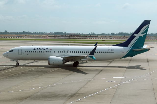 Boeing 737 MAX 8 (9V-MBB)