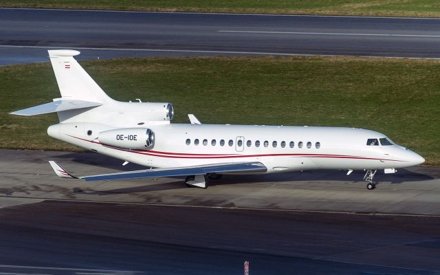 Dassault Falcon 8X (OE-IOE) - JetView - JVW474 Dassault Falcon 8X taxing 6/Jan/2025