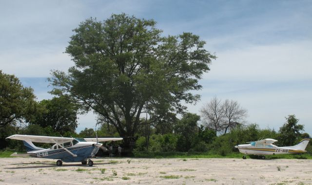 Cessna 206 Stationair (A2-AKB) - At Mapula, Botswana.