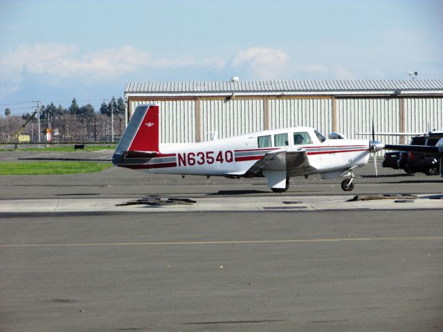 Mooney M-20 (N6354Q) - Taxiing at Brackett Field