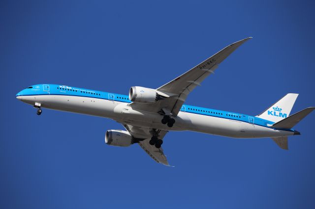 BOEING 787-10 Dreamliner (PH-BKC)