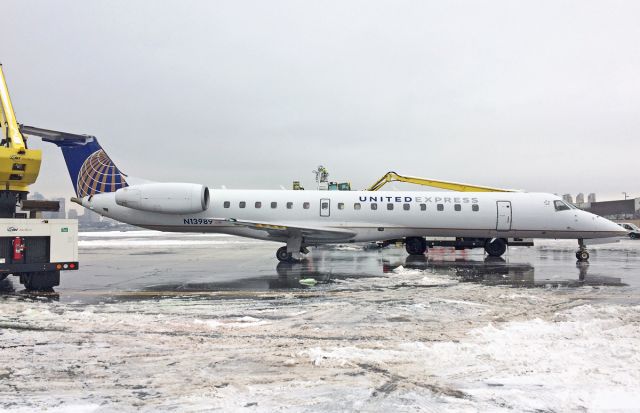 Embraer ERJ-145 (N13989) - @ The J-Pad Winter Ops 02/11/17