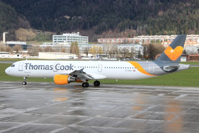 Airbus A321 (G-TCDY)