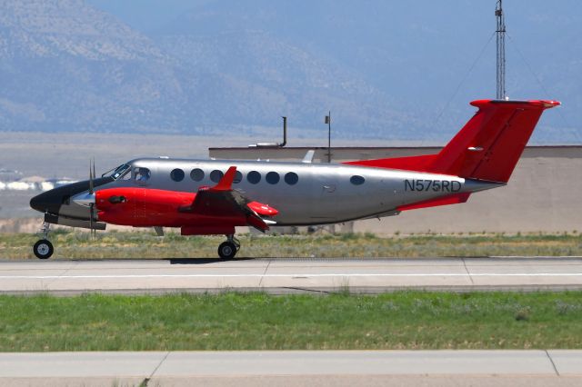 Beechcraft Super King Air 350 (N575RD)