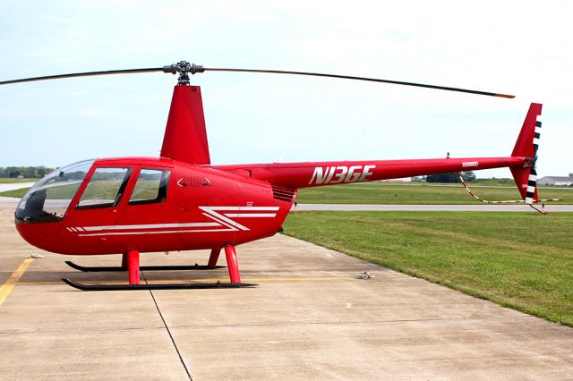 Robinson R-44 (N13GE)