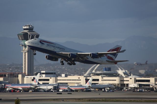 Boeing 747-400 (G-CIVR)