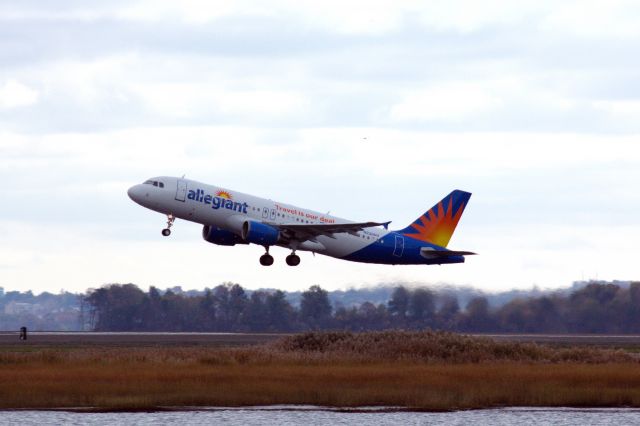 Airbus A320 (N230NV)