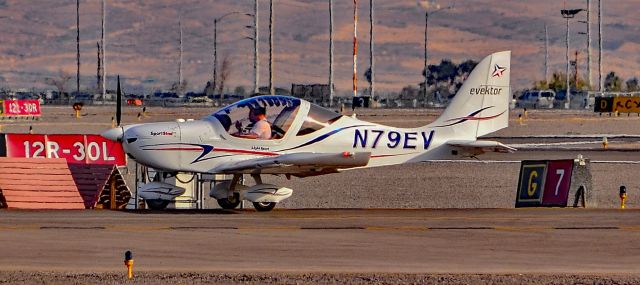 EVEKTOR SportStar (N79EV) - N79EV 2017 EVEKTOR AEROTECHNIK A S SPORTSTAR MAX s/n 2017 1915 - North Las Vegas Airport  KVGTbr /Photo: TDelCorobr /December 15, 2023