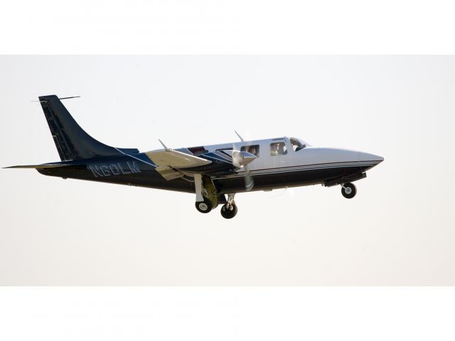 Piper Aerostar (N60LM) - Take off RW14. A very fast aircraft!