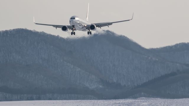 Boeing 737-800 (JA327J) - Japan Airlines / Boeing 737-846br /Jan.23.2016 Hakodate Airport [HKD/RJCH] JAPAN