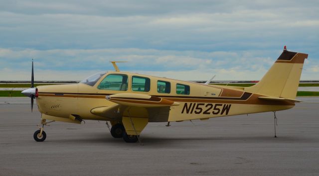 Beechcraft Bonanza (36) (N1525W) - N1525W seen on the tarmac at KBKL. Please look for more photos at Opshots.net