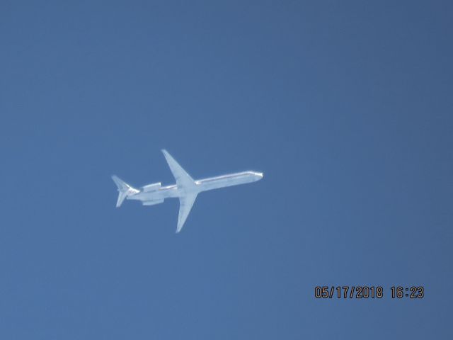McDonnell Douglas MD-83 (N9622A)