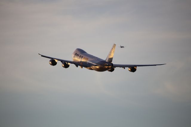 BOEING 747-8 (N856GT)