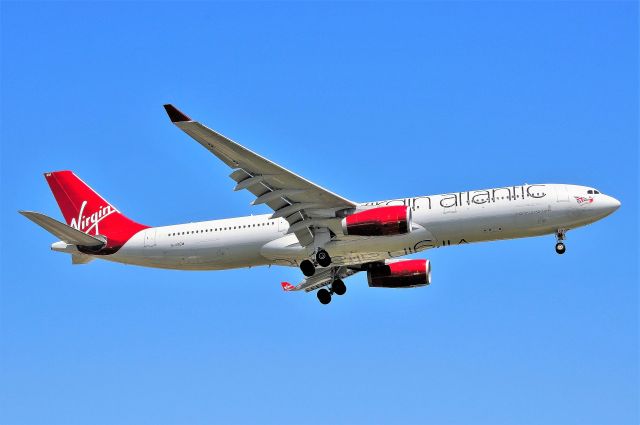 Airbus A330-300 (G-VGEM)