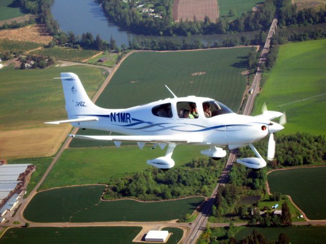 Cirrus SR-22 (N1MR) - N1MR over Columbia River bank