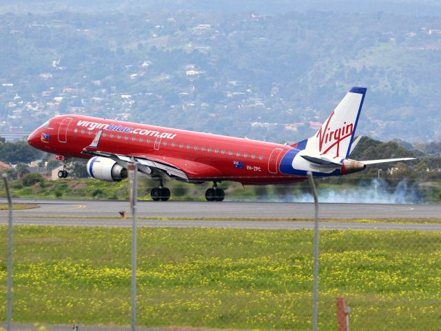 Embraer ERJ-190 (VH-ZPC) - A hot landing on runway 05. Thursday 12th July 2012.