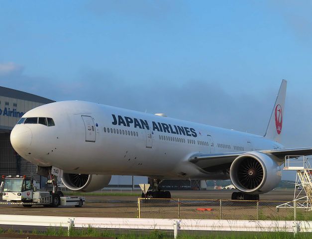 BOEING 777-300ER (JA743J) - Photo taken on May 08, 2022.br /JL8010/08  NRT-ORD