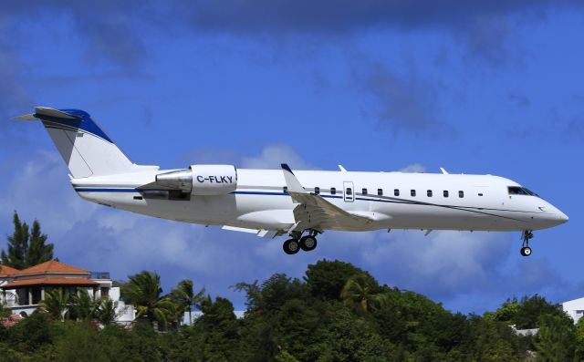 Canadair Regional Jet CRJ-200 (C-FLKY)