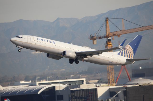 Boeing 737-900 (N68452)