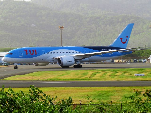 Boeing 787-8 (G-TUIE)