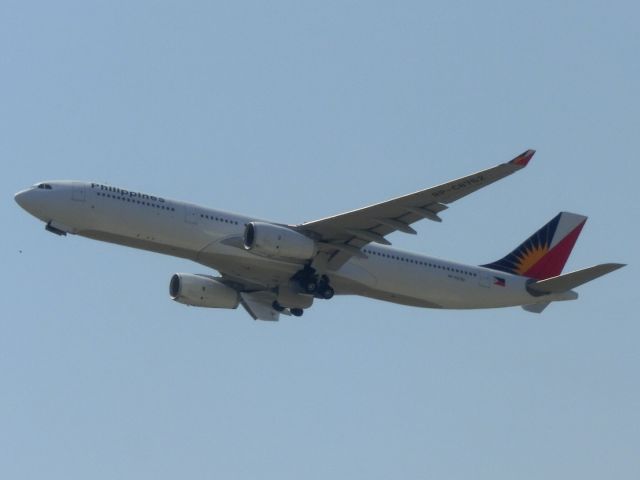 Airbus A330-300 (RP-C8762) - A321のシップチェンジとしての飛来。