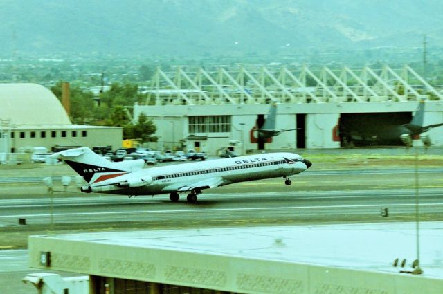 BOEING 727-200 (N831WA) - KPHX - continuing with I do not have the date series photos apprx Apr 1999 N831WA lifting west for...? As a few of you might remember I help run the SFO Airline Collectible Show 2x a year (well from 2020 not so much) but having helped with the SFO show for over 32.5 years, I also went to LAX Airline collectible show to sell photos and memorabilia for several years. There was a Pilot there who flew N831WA and that was his 1st 727 he flew as Captain and he'd buy all of the photos ( I sold 4x6 inch glossies copies etc) for $1.00US, He showed up at the SFO show a few times for some reason I had quite a few photos of N831WA and he'd buy them all. That was the only person I sold N831WA photos too. Fun times.