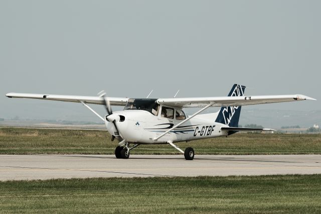 Cessna Skyhawk (C-GTBF)