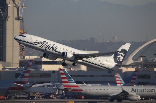 Boeing 737-900 (N442AS)