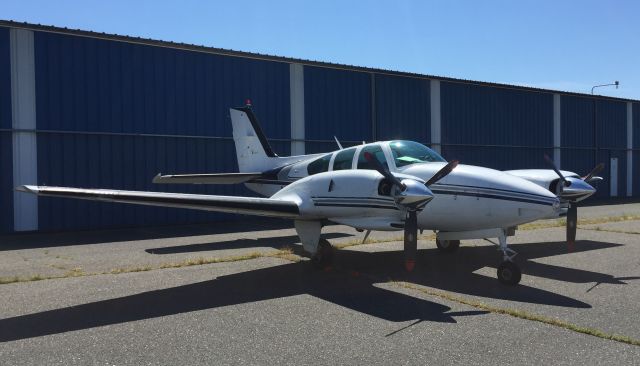 Beechcraft 56 Turbo Baron (N79X)