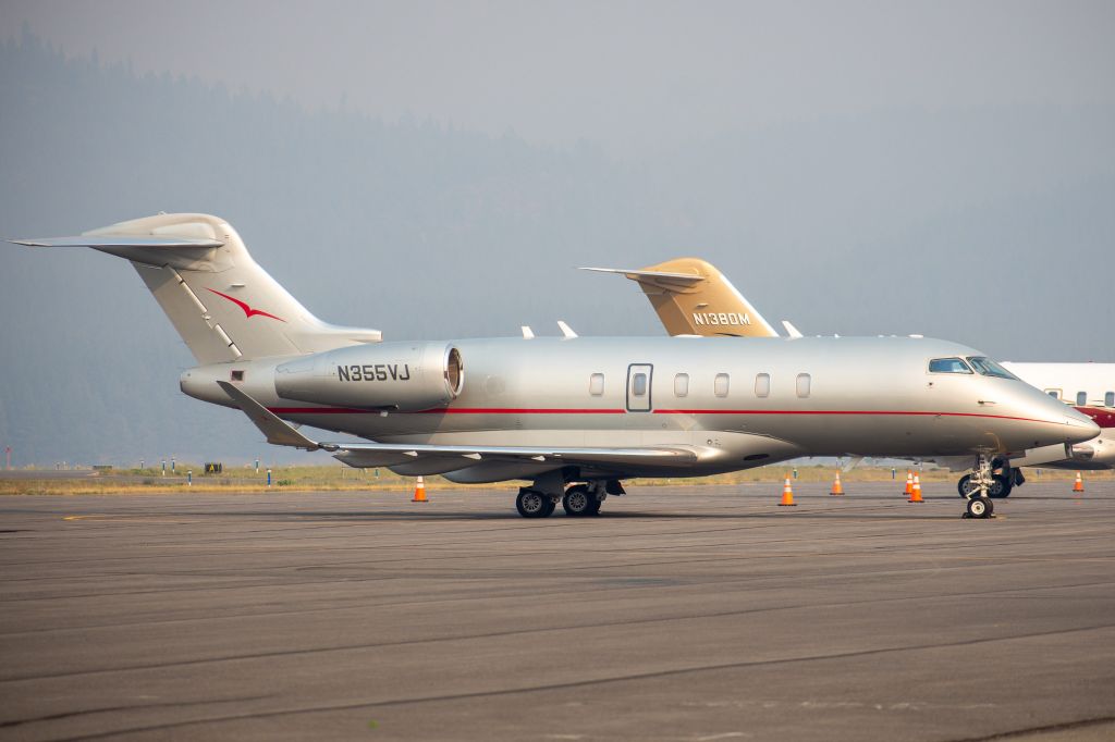 Canadair Challenger 350 (N355VJ) - VJT355