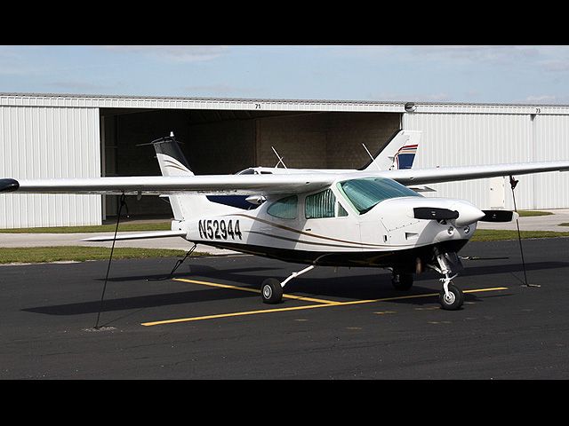 Cessna Cardinal (N52944)