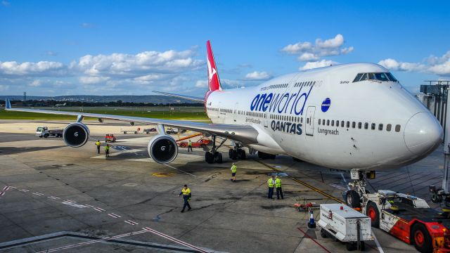 Boeing 747-400 (VH-OEF)