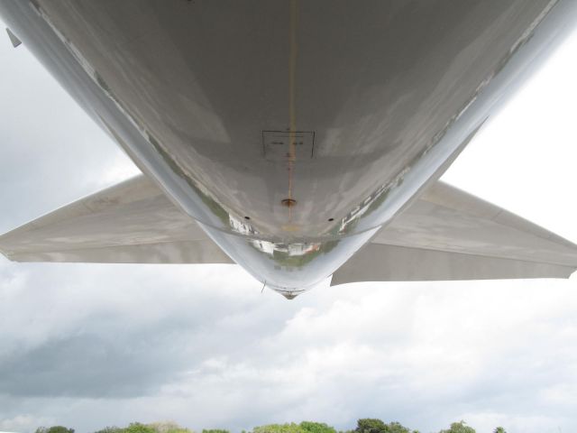 Boeing 787-8 (N965AM) - tail