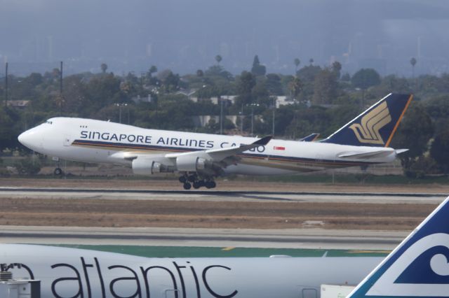 Boeing 747-400 (9V-SFQ)