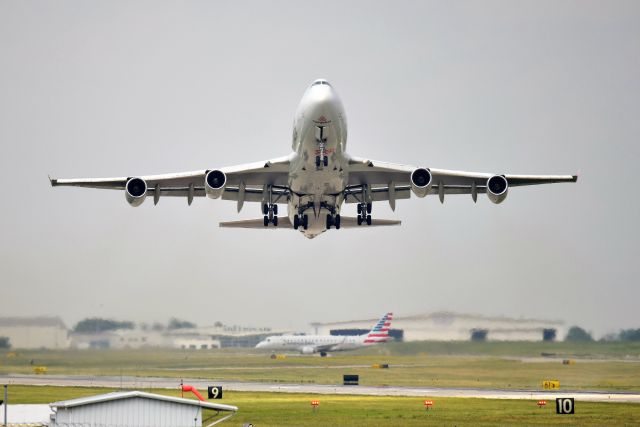 Boeing 747-400 (LX-SCV) - 23-L departure, headed to JFK on  06-19-20