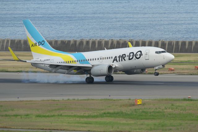 Boeing 737-700 (JA08AN)