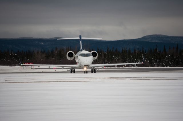 Bombardier Challenger 300 (N305CL)