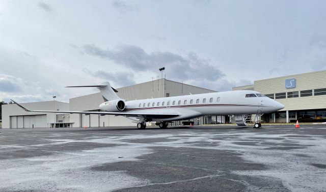 BOMBARDIER BD-700 Global 7500 (N175QS)