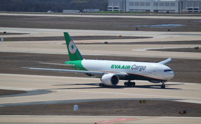 Boeing 777-200 (B-16783)