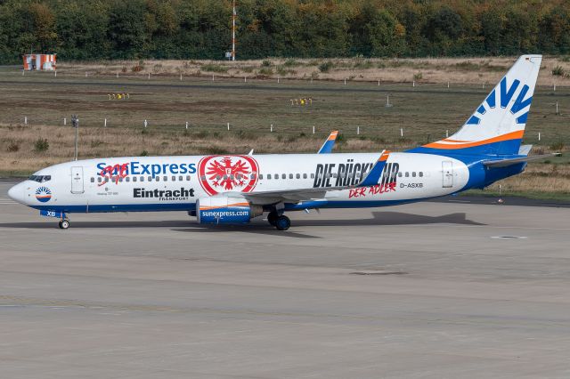 Boeing 737-800 (D-ASXB) - D-ASXB - Boeing 737-8Z9(WL) - SunExpress Germanybr /Eintracht Frankfurt - Die Rückkehr der Adler c/s 